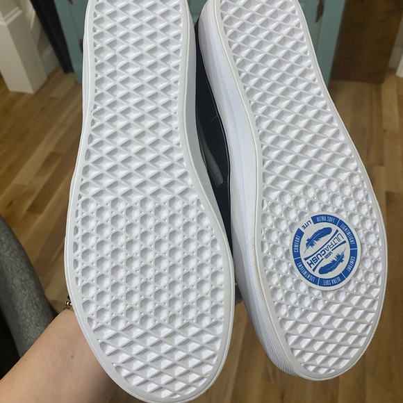 Vans women’s UltraCush 10 - Picture 2 of 3